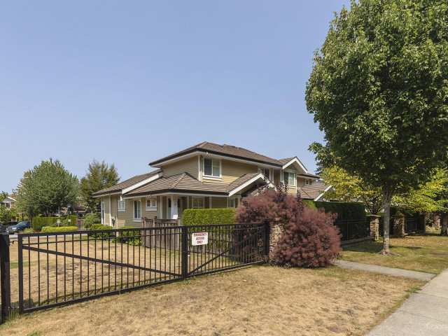 Elgin Pointe