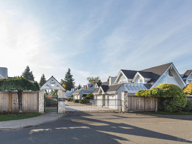 Turnberry Place photo