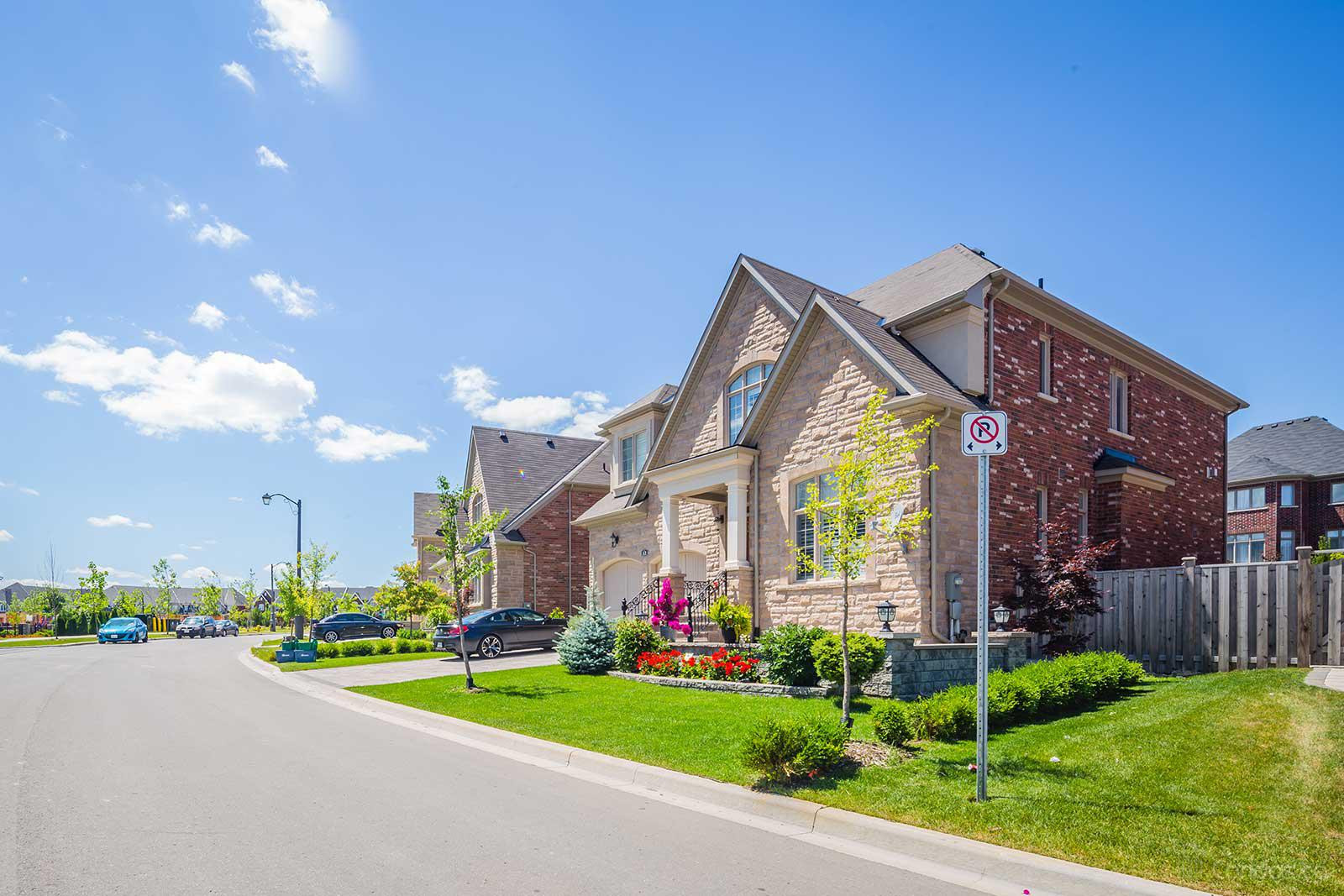 The 6th Angus Glen at 12 Stollery Pond Cres, Markham 1