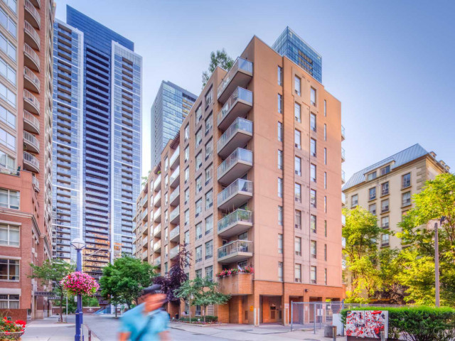 Bloor Walk Residences