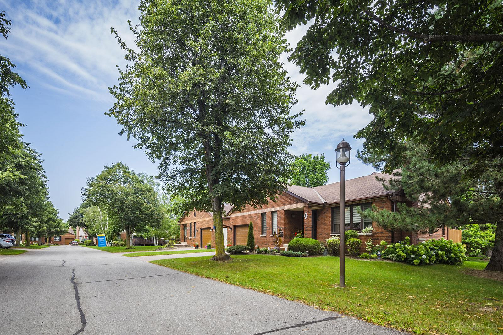 Green Briar Road Condos at 24 Green Briar Rd, New Tecumseth 1