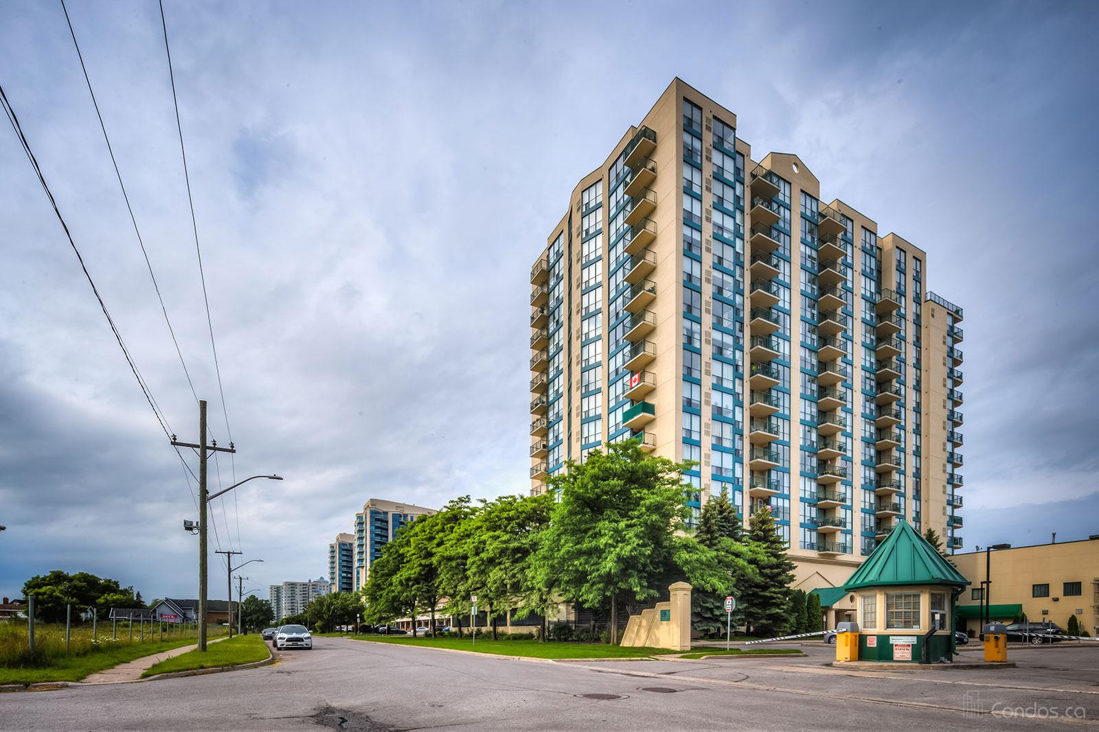 106 Saunders Condos at 106 Saunders Rd, Barrie 0