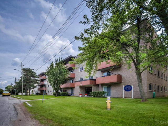 184 Eighth Condos photo