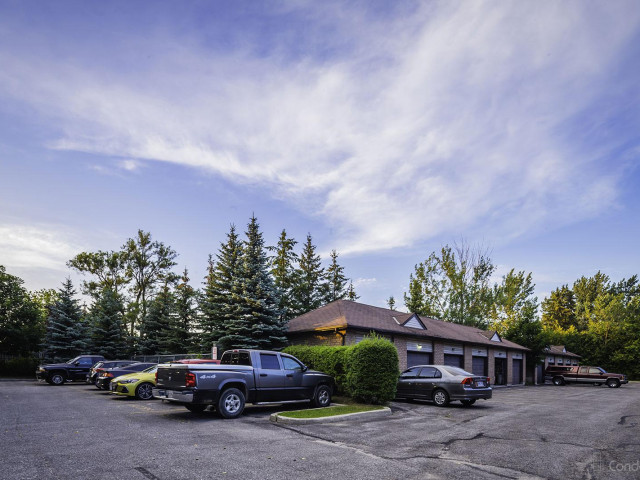 234 Cundles Condos photo