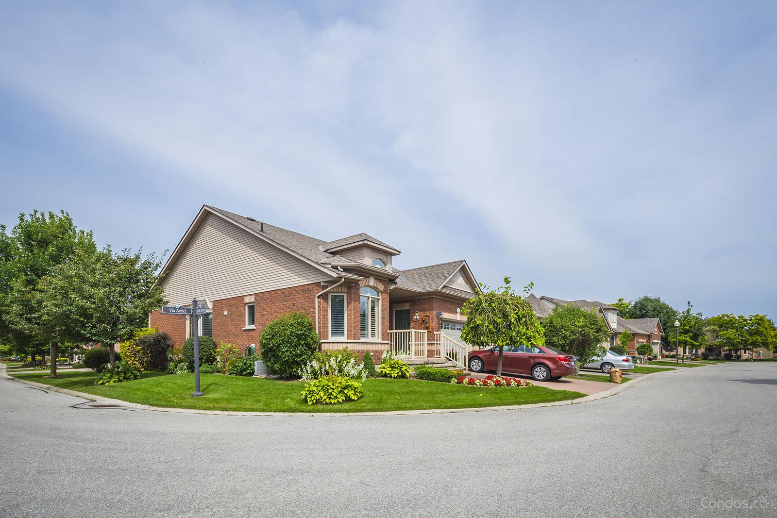 29 Via Amici Malibu Manor Condos 1 Condo for Sale Condos.ca