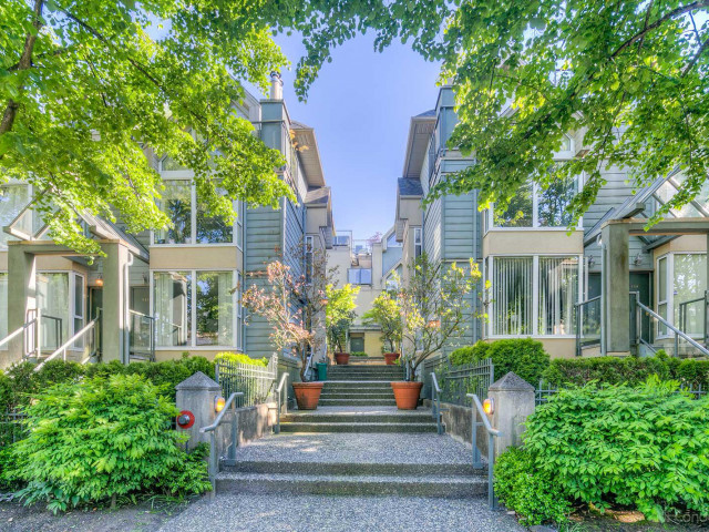 3009 Laurel Street photo