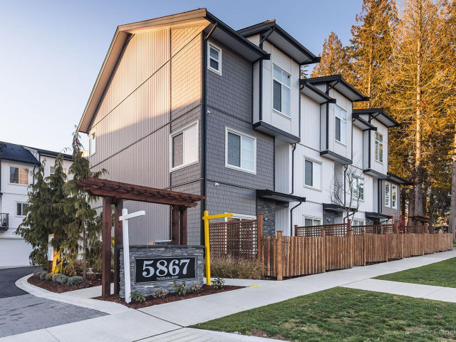 Panorama Mews