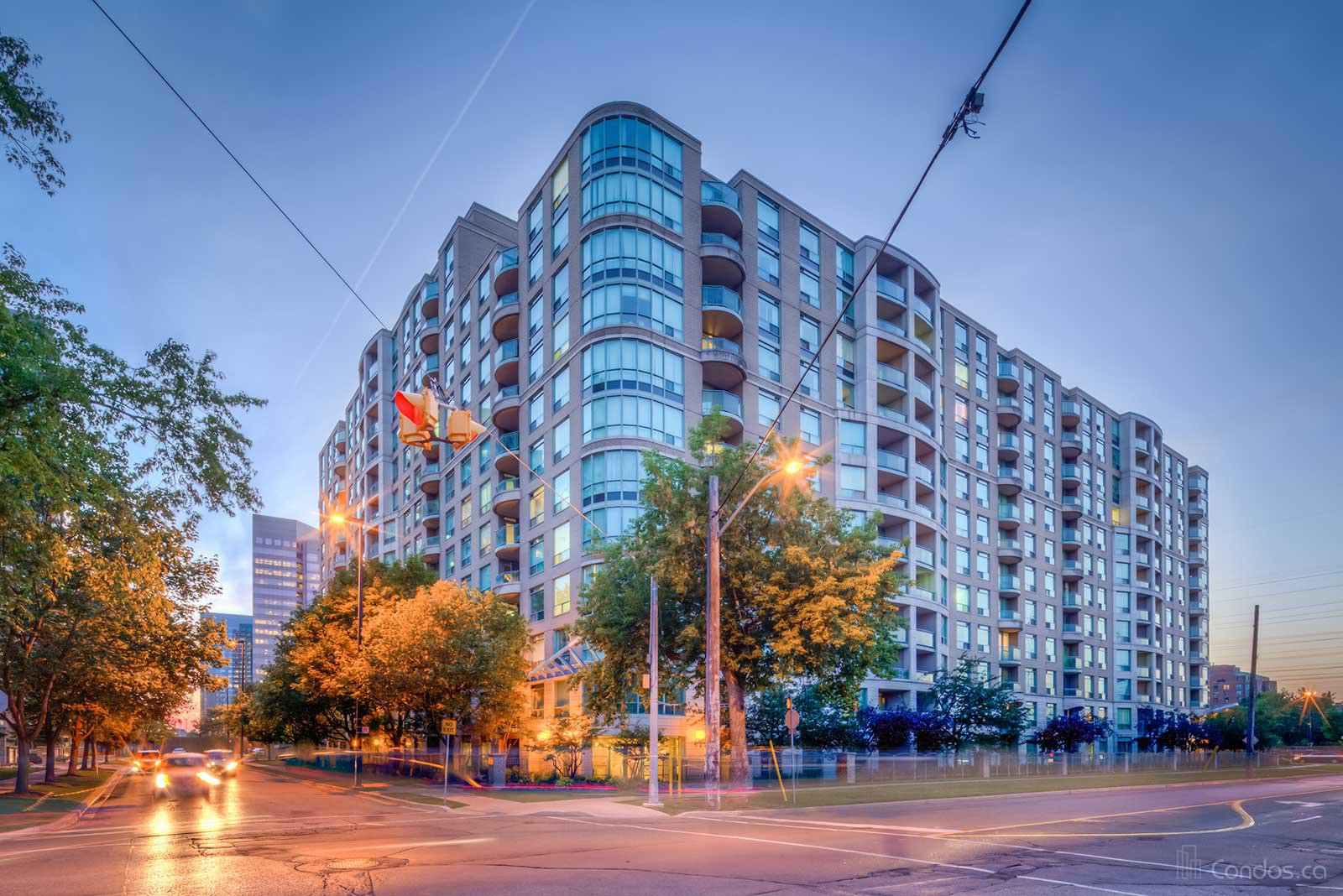 18 Pemberton Ave Park Palace Ⅱ Condos 1 Condo for Sale & 1 Condo