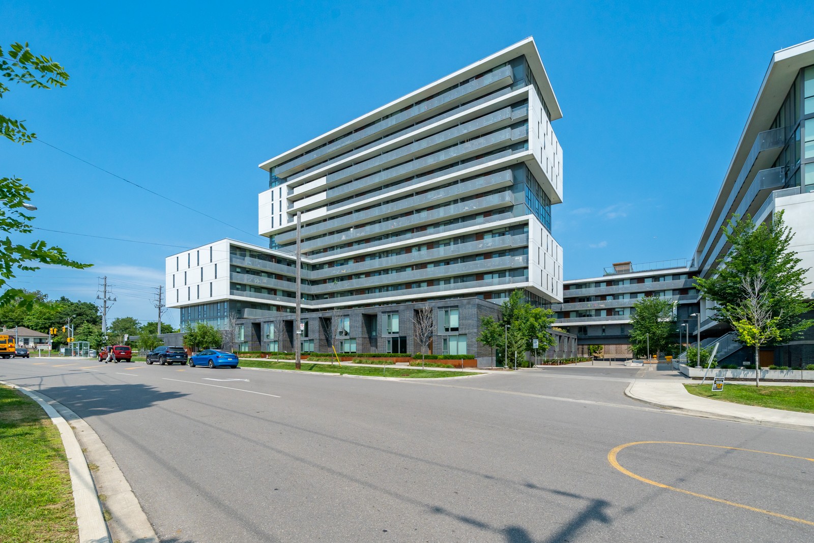160 Flemington Rd 2 Condos for Sale & 10 Condos for Rent Condos.ca