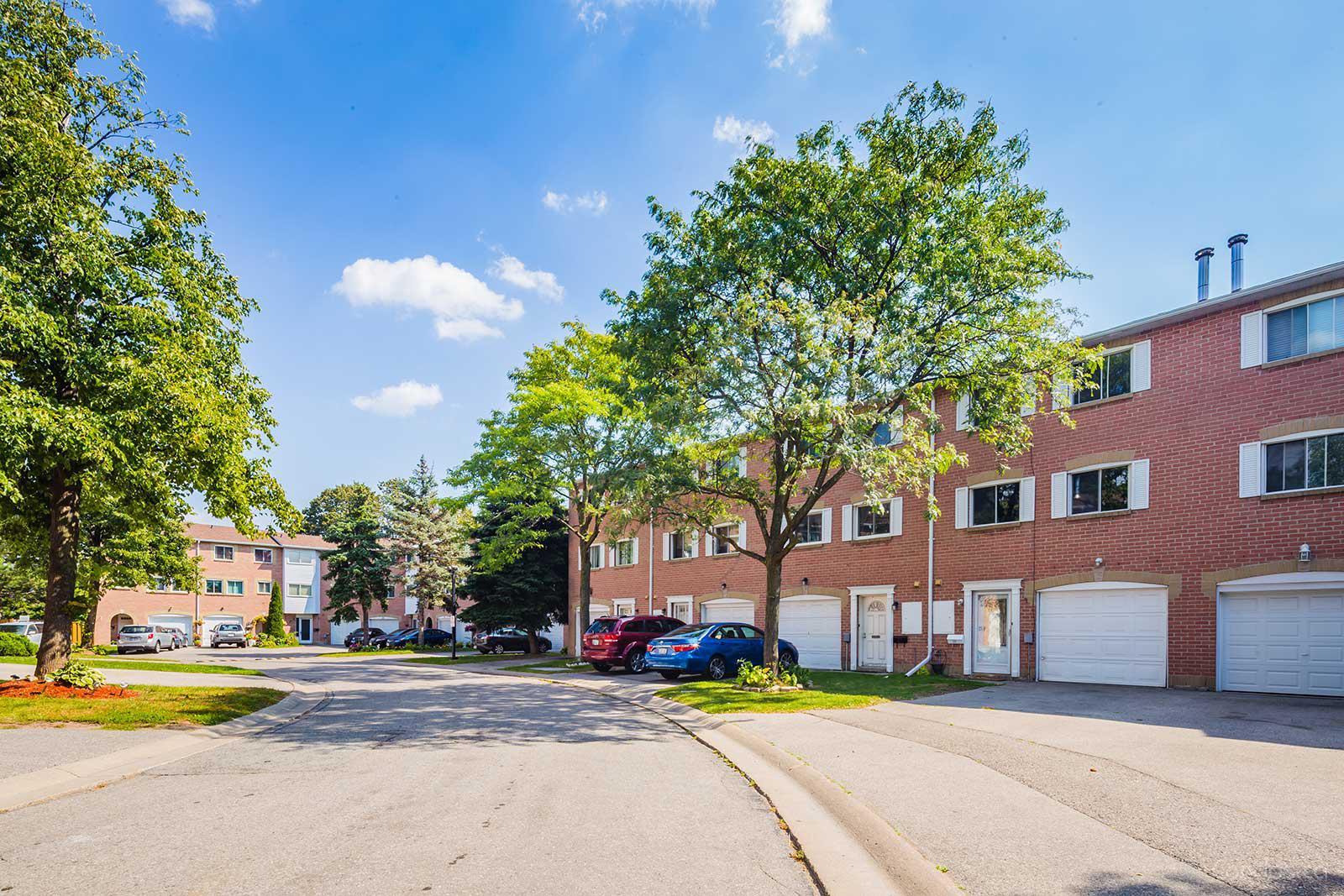 200 Murison Boulevard Townhomes at 808 Milner Ave, Toronto 1