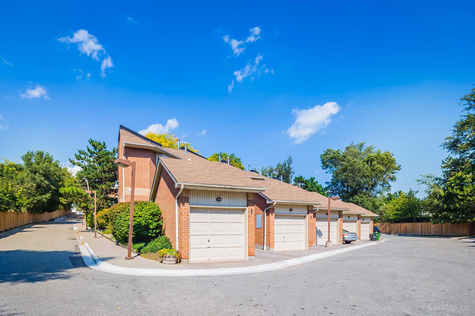 2|46 Rodeo Pathway Townhomes at 1 Rodeo Pathway, Toronto 1