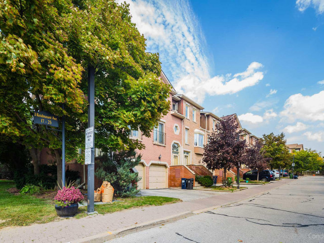 Astoral Court photo