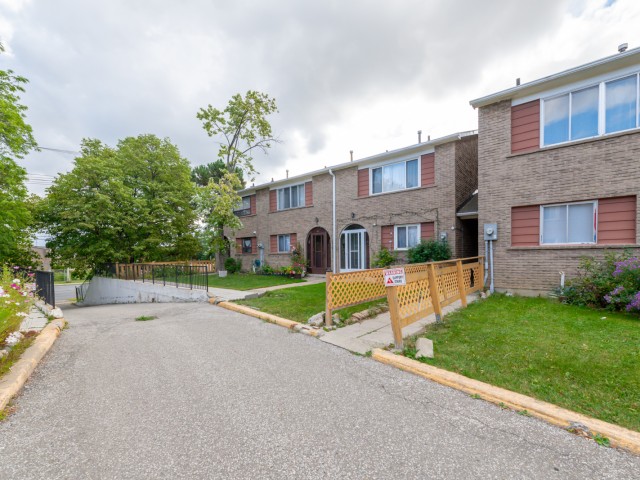 2004 Martin Grove Townhouses photo