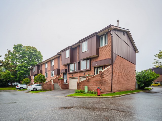 Midland Avenue Townhouses photo