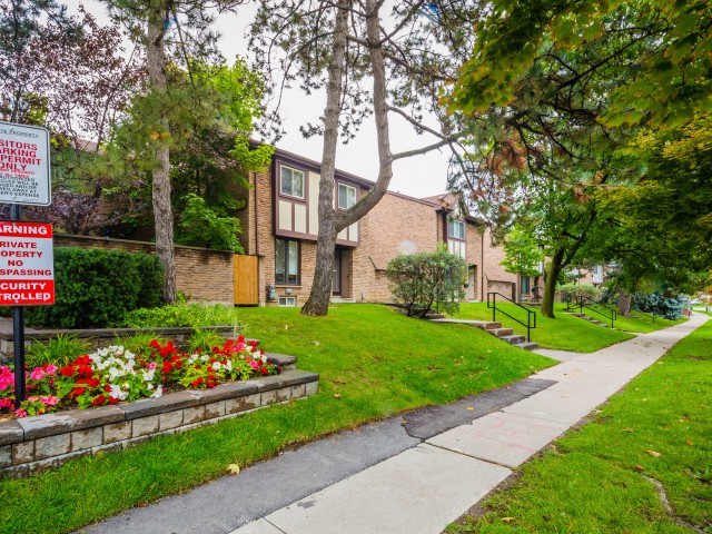 100 Burrows Hall Boulevard Townhouses photo