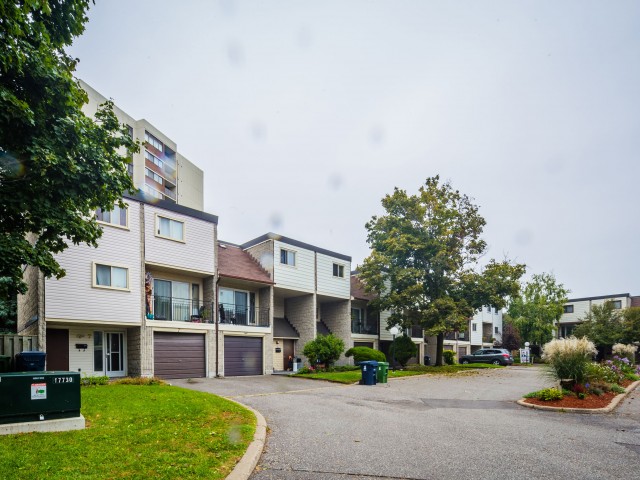 75 Blackwell Avenue Townhouses photo