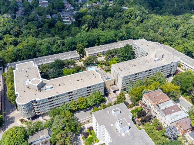 49 Lower Village Townhouses photo