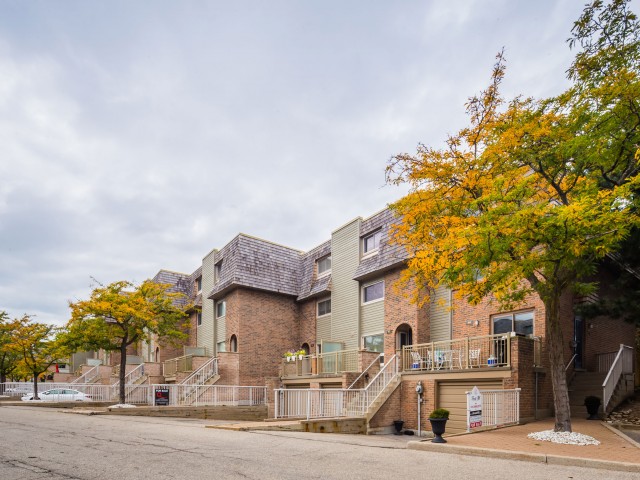 95 Dutch Myrtle Way Townhouses photo