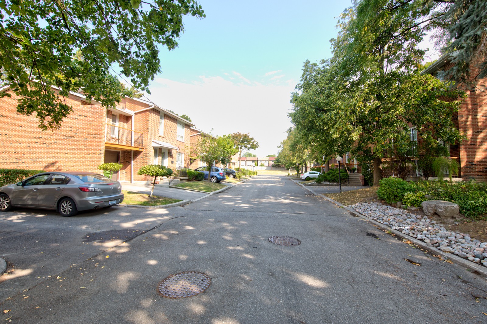 25 Black Hawk Way 25 Black Hawkway Townhouses Condos.ca