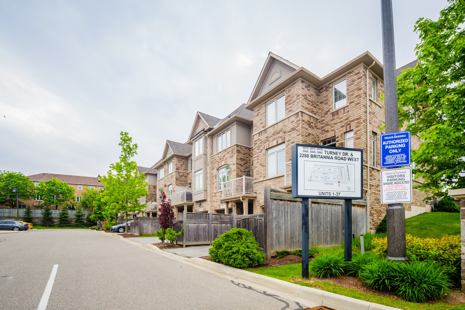 5988 Turney Dr Townhouses at 5988 Turney Dr, Mississauga 0