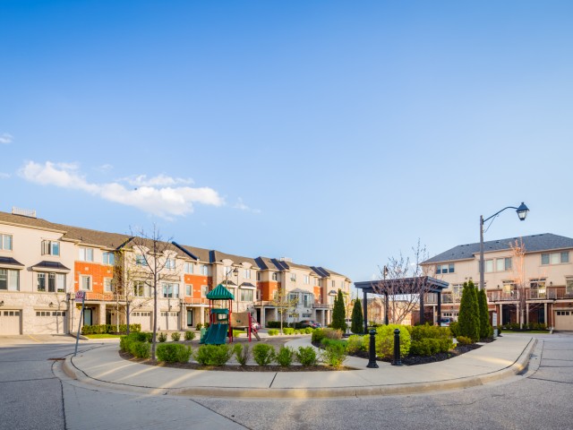 3390 Thomas St Townhouses photo