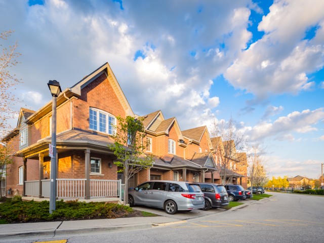5255 Palmetto Pl Townhouses
