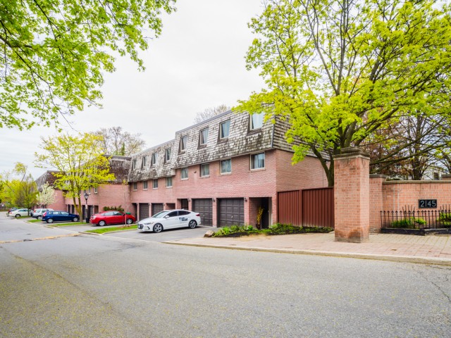2145 Sherobee Townhouses