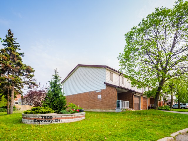 7500 Goreway Townhouses