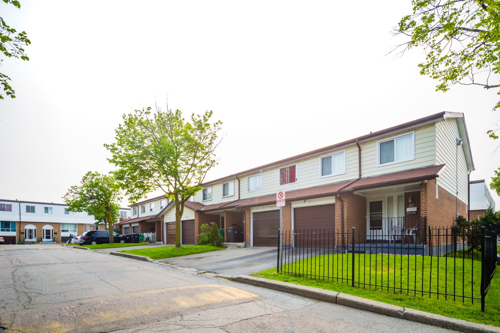 7500 Goreway Townhouses at 7500 Goreway Dr, Mississauga 1