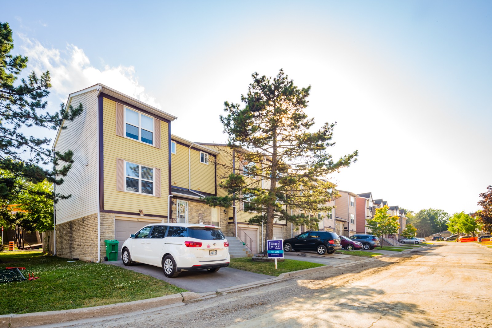 Morley Crescent Townhouses at 1 Morley Crescent, Brampton 1