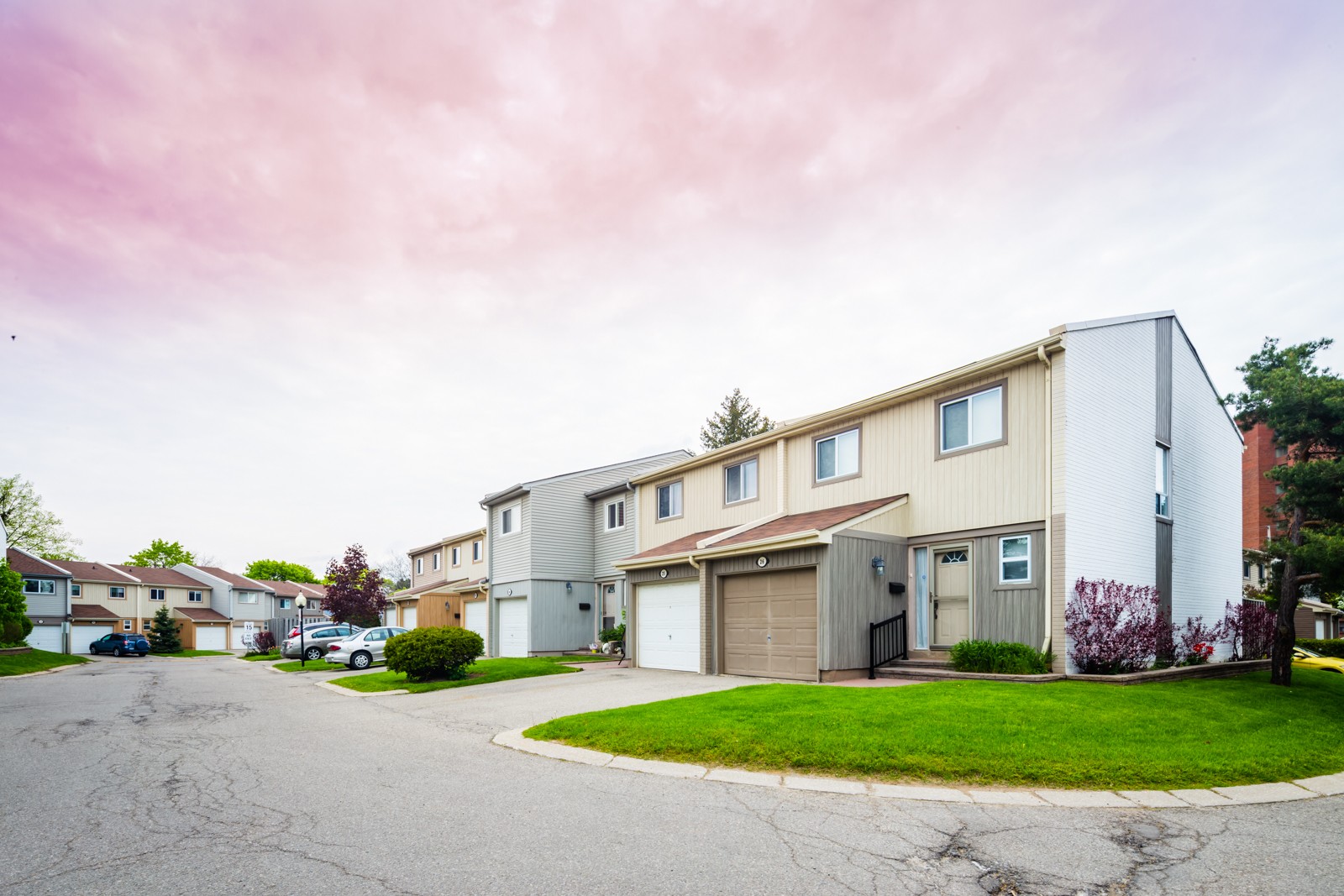 3500 Glen Erin Drive Townhouses at 3500 Glen Erin Dr, Mississauga 0