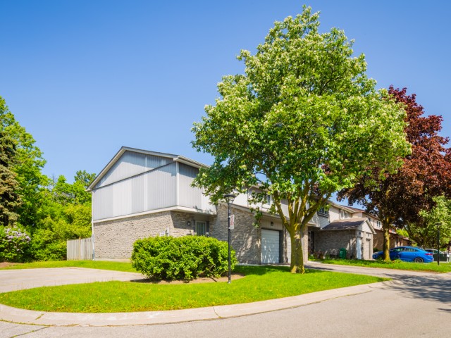 6779 Glen Erin Drive Townhouses