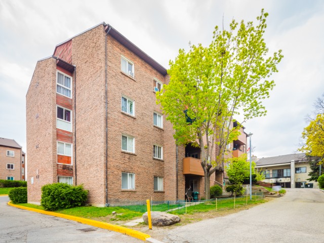 1055 Dundas Street Condos