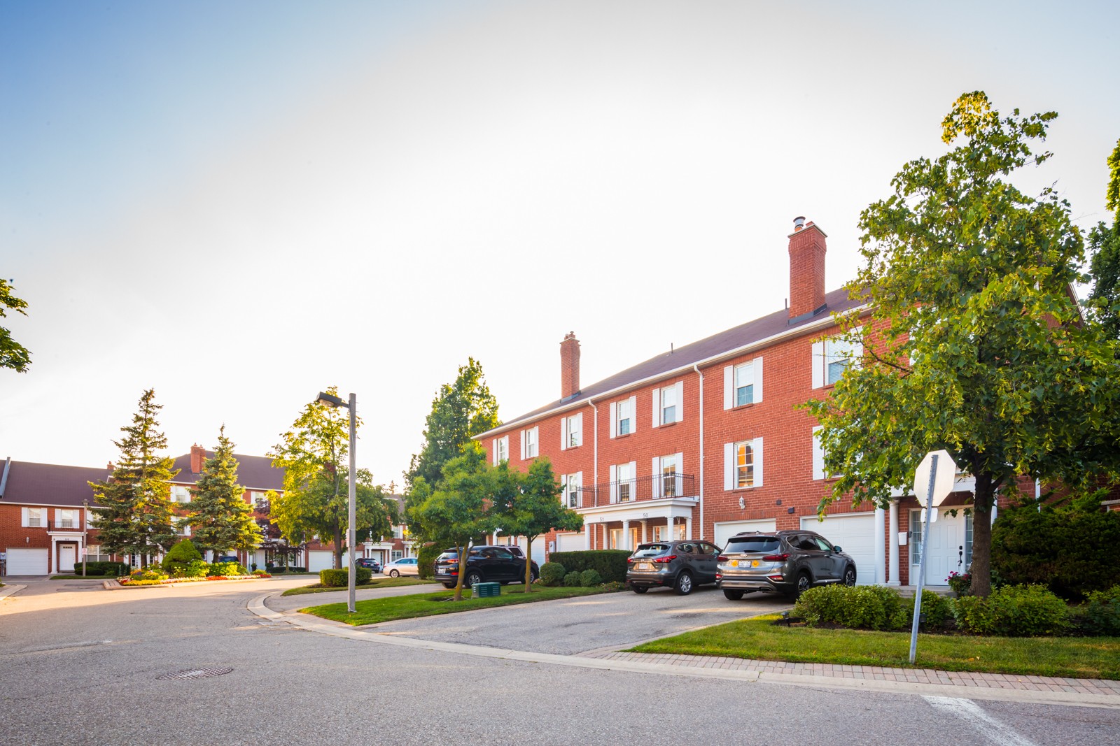 52 Stornwood Court Townhouses at 1 Stornwood Crt, Brampton 1