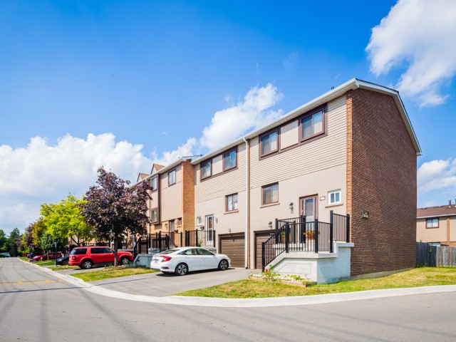 Moregate Crescent Townhouses
