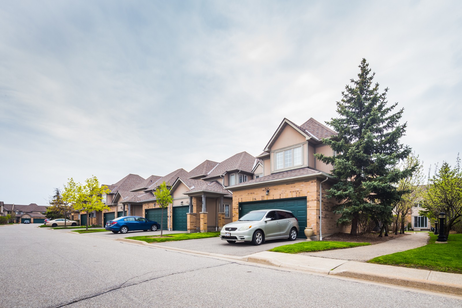 Danielsgrove at 5662 Glen Erin Dr, Mississauga 0