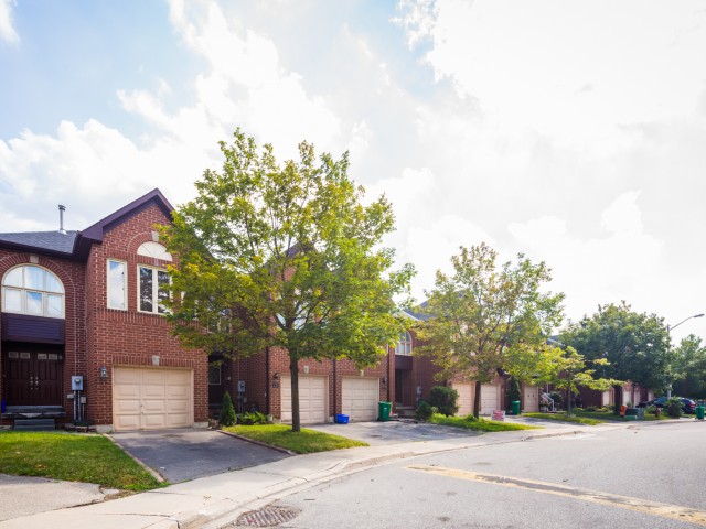 Goldenlight Circle Townhouses