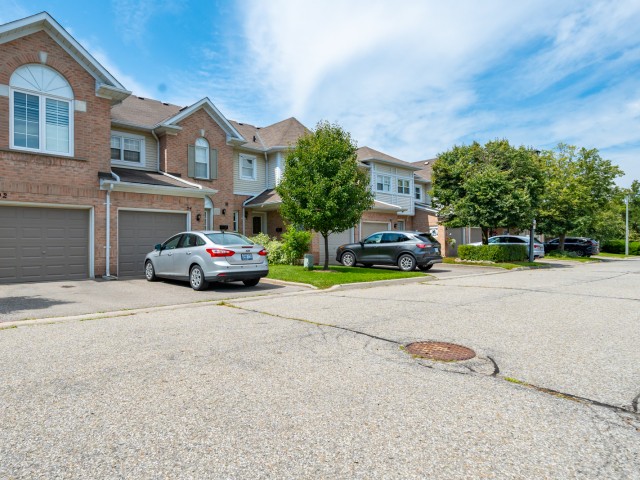 Wickstead Court Townhouses photo