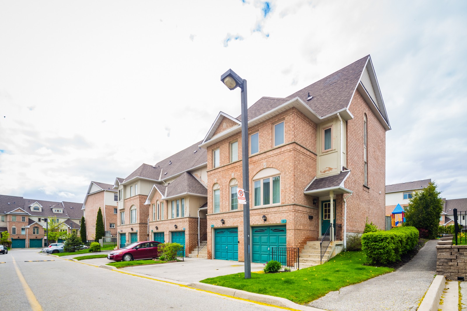 1050 Bristol Road Townhouses at 1050 Bristol Rd W, Mississauga 1