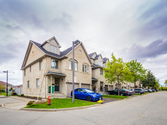 1292 Sherwood Mills Townhouses