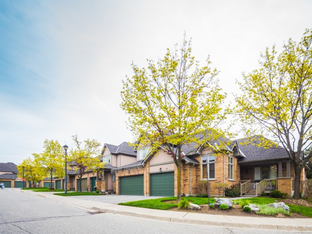 5658 Glen Erin Dr Townhouses photo