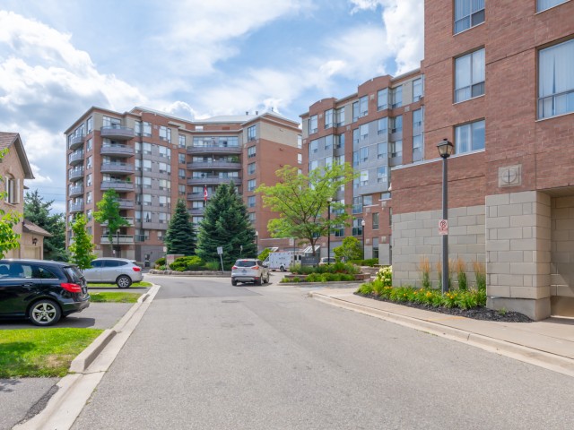 4600 Kimbermount Avenue Townhouses