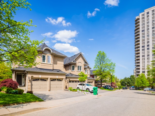 2000 The Collegeway Townhouses photo