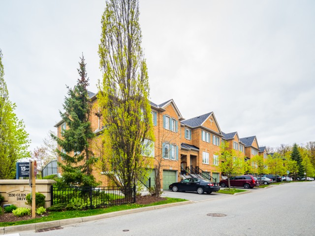 5530 Glen Erin Drive Townhouses