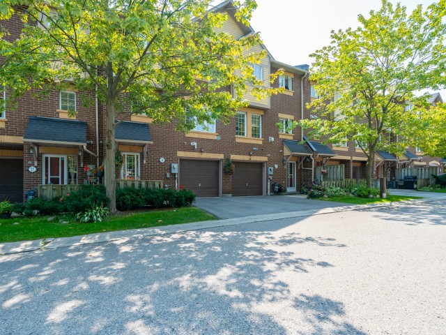 1735 Walnut Lane Townhouses photo