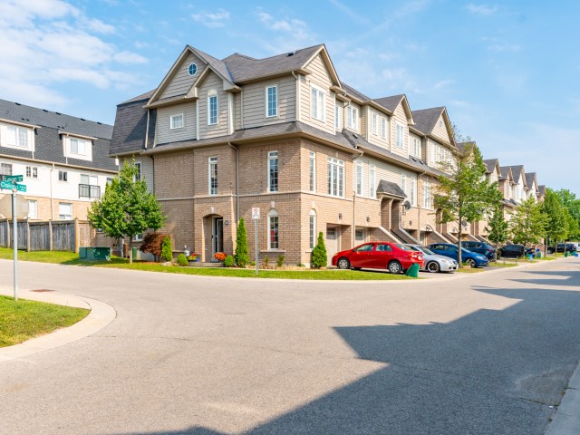 2 Oakins Lane Townhomes hero image