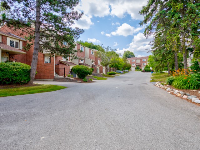 19 Linda Way Townhouses