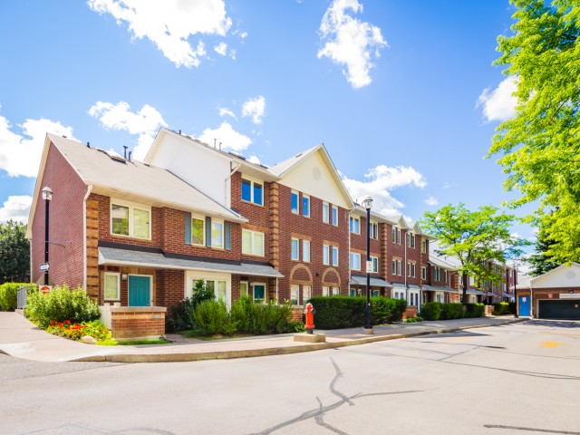 900 Steeles Ave Townhouses