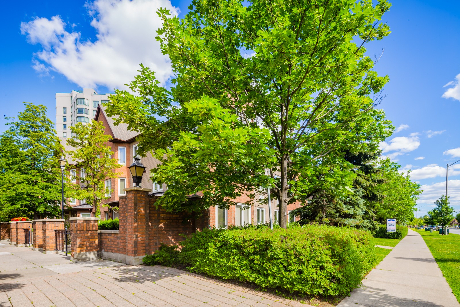 735 New Westminster Drive Townhouses at 735 New Westminster Dr, Vaughan 1