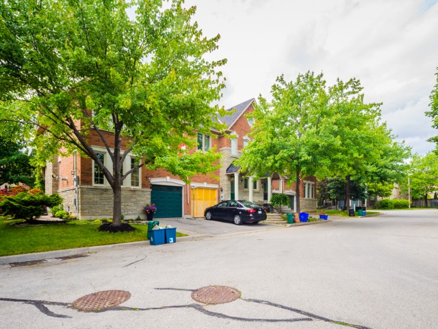 180 Blue Willow Dr Townhouses photo